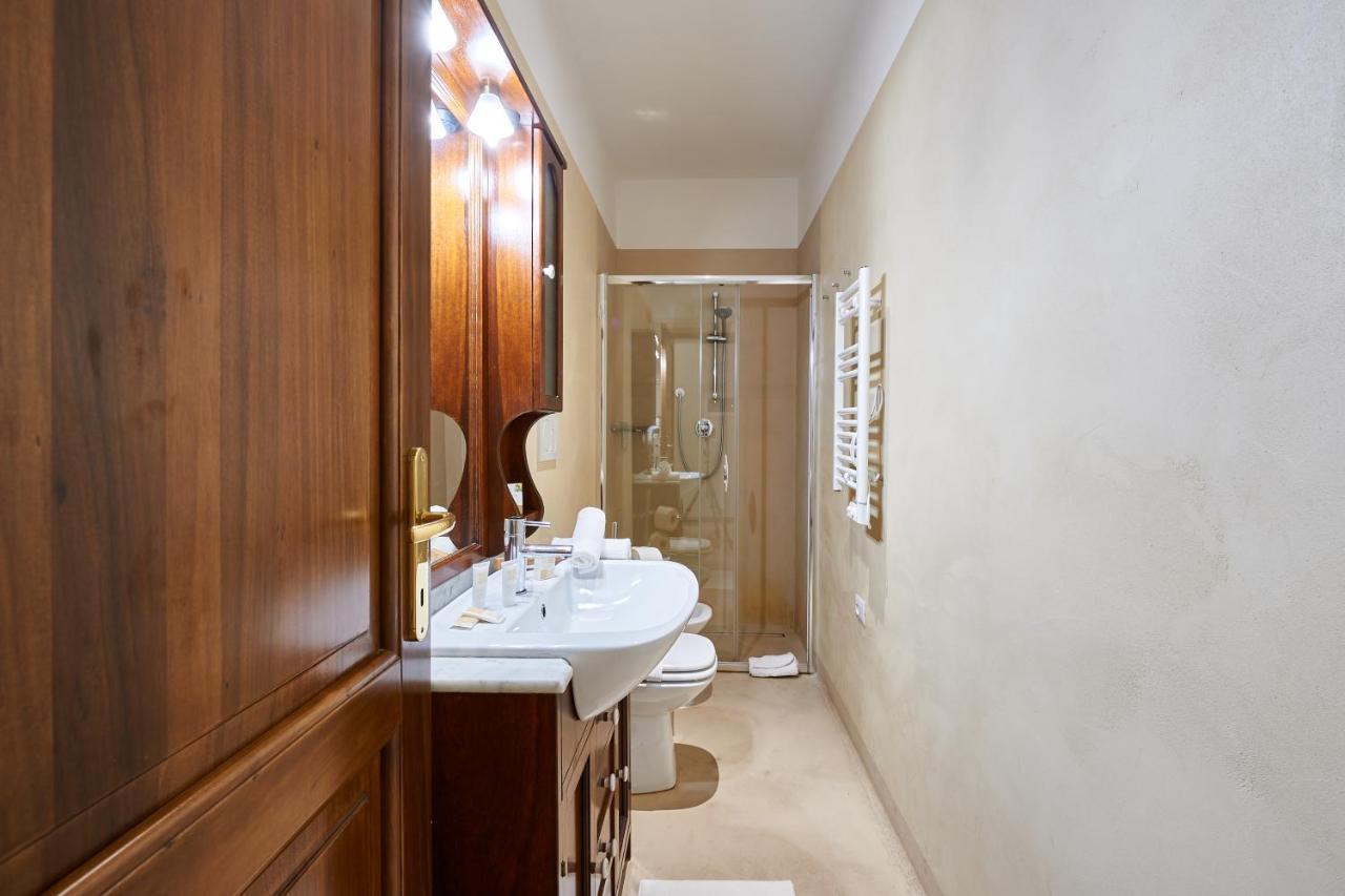 Fabrizio'S Rooms Roma Dış mekan fotoğraf